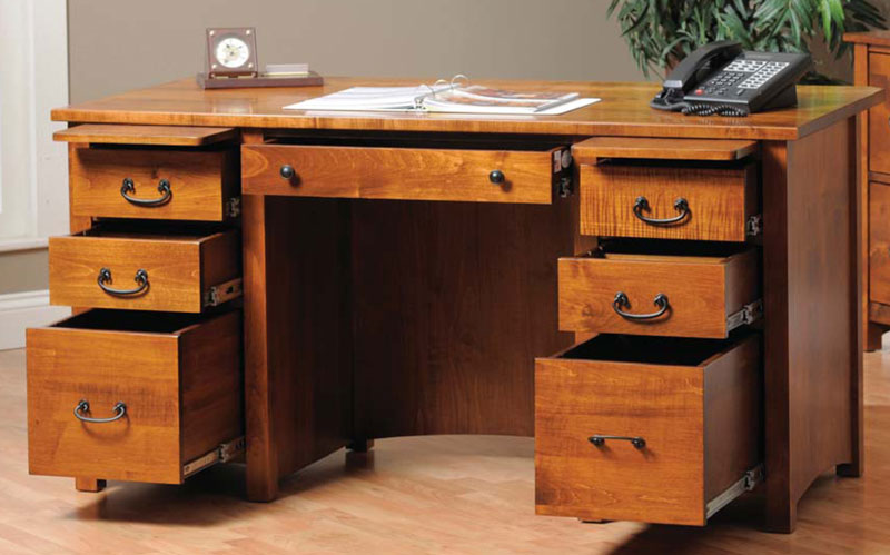 Rivertowne Executive Desk Ohio Hardwood Furniture 60 Rivertowne Executive Desk