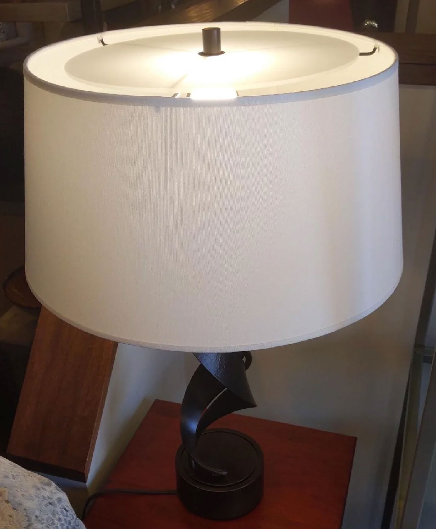 Hubbardton Forge Folio Table Lamp with Natural Anna Shade