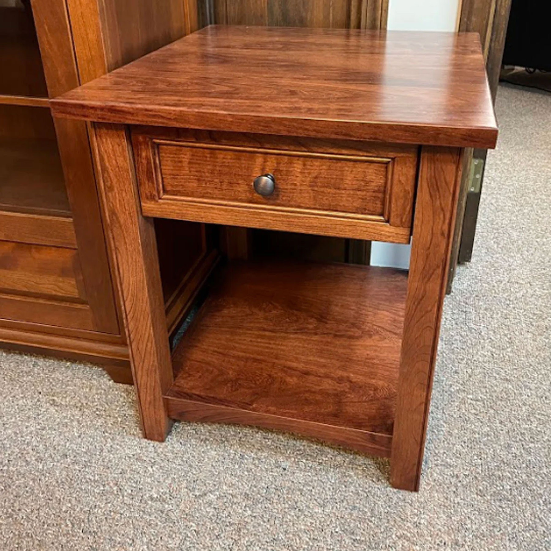 Madison 22 inch End Table in Cherry with Washington Stain 