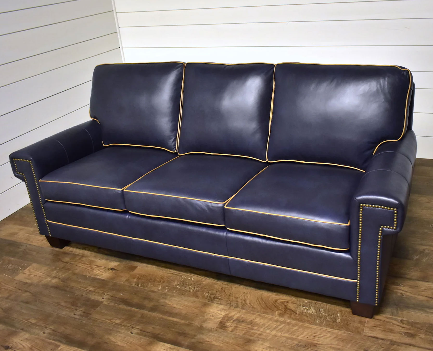 McKinley Leather 4254 Keystone Sofa in Derby Admiral Leather