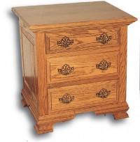 Traditional Large 3 Drawer Nightstand