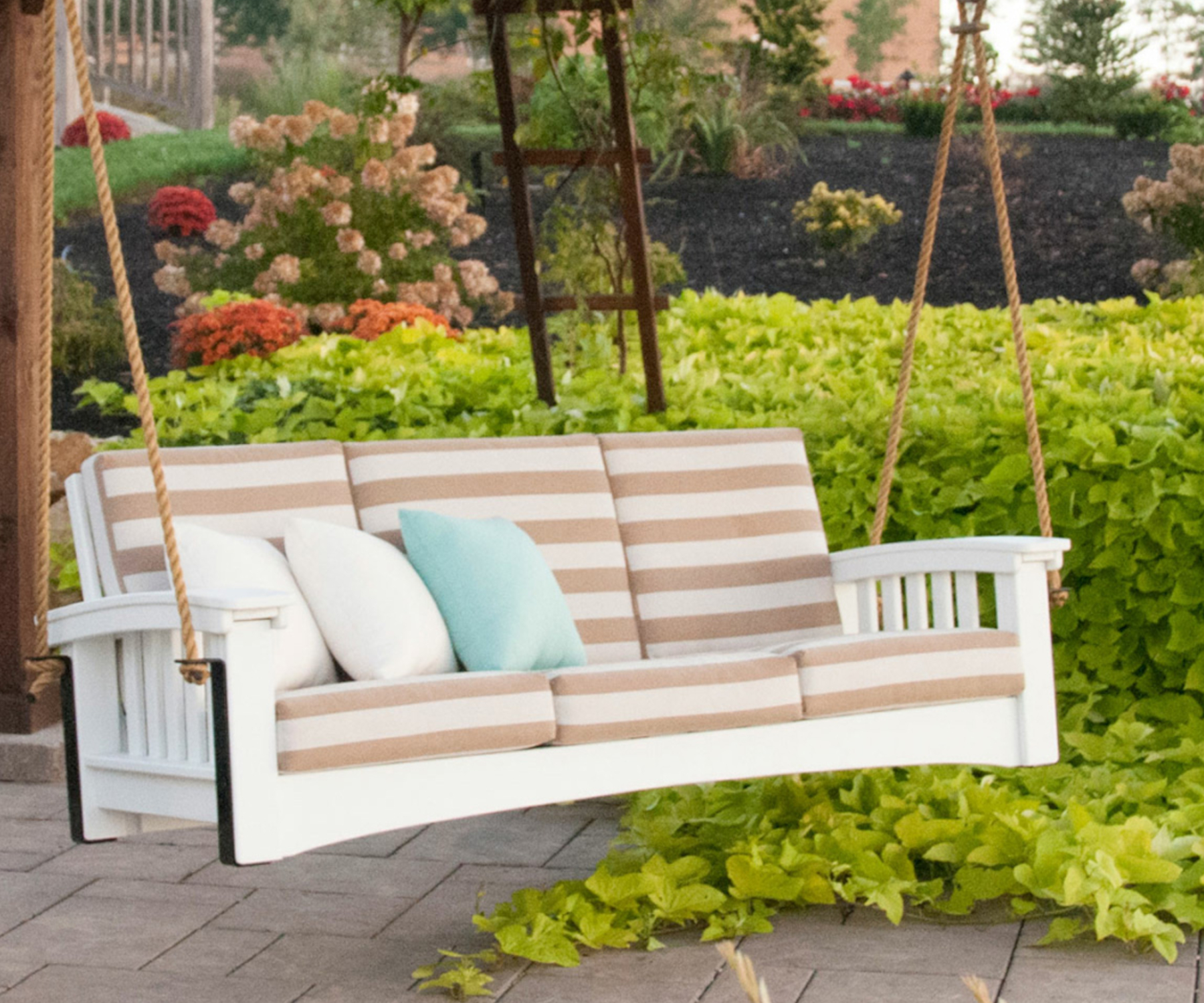 Days End Poly Sofa Rope Swing