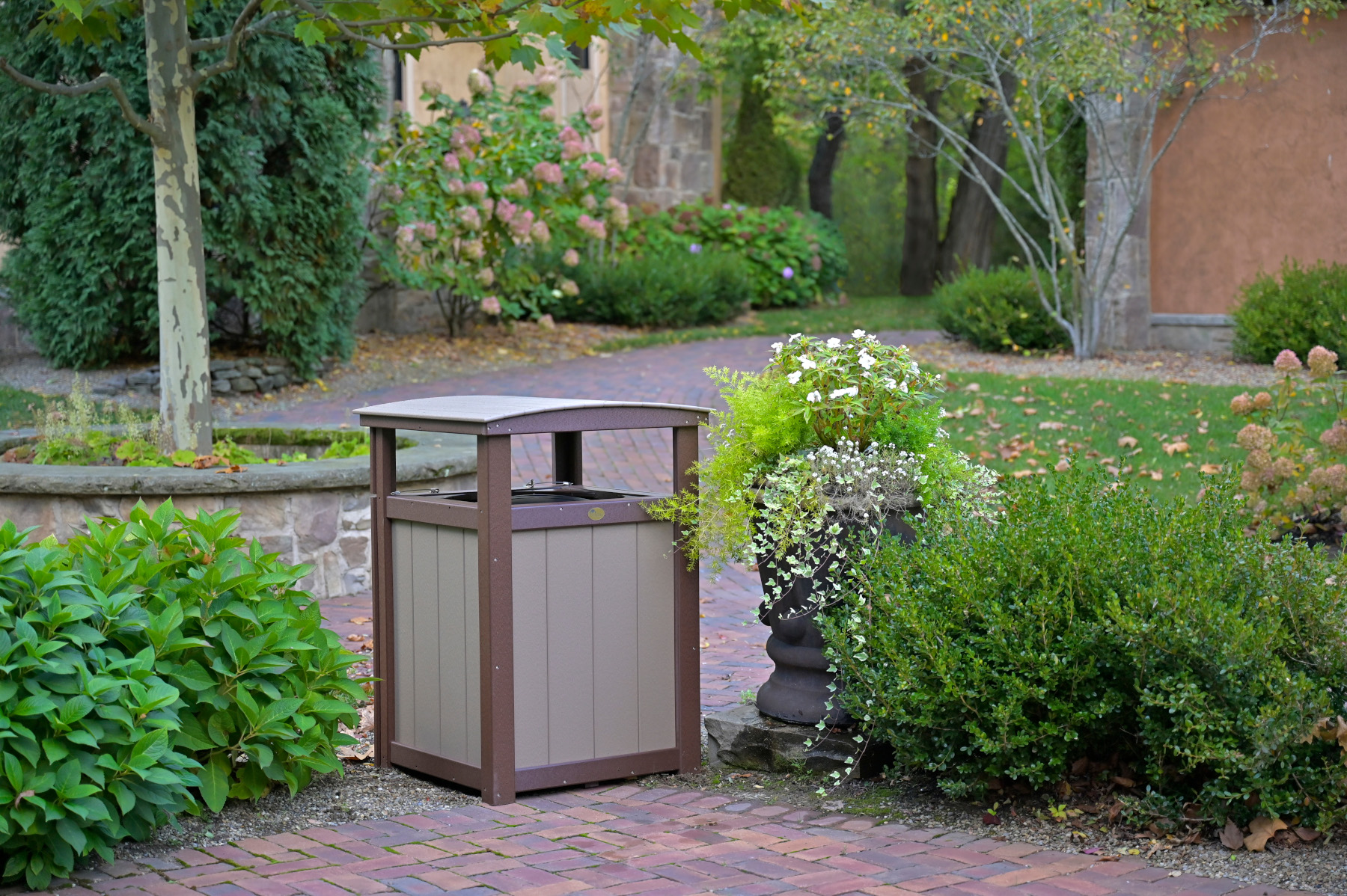Poly Trash Can in Weatherwood & Chestnut Brown