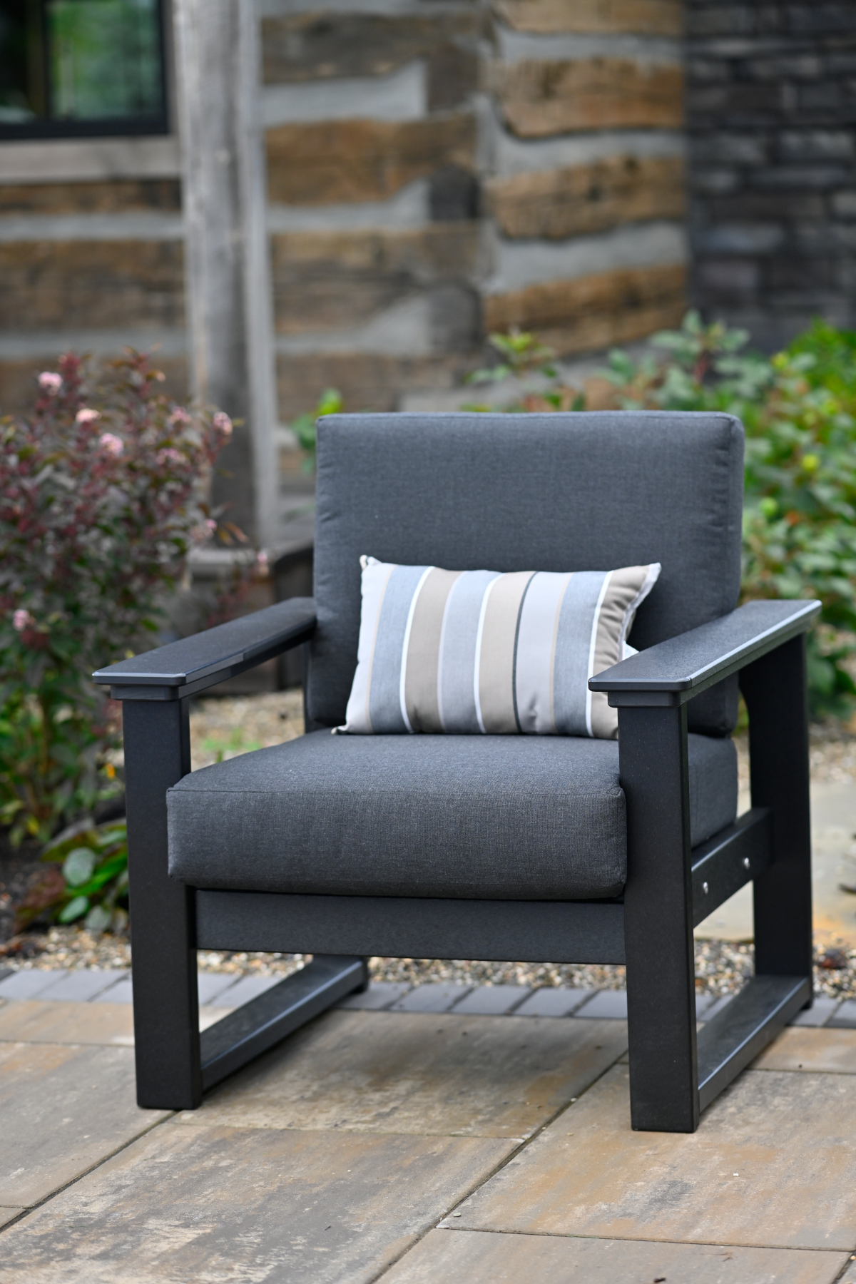 Lanai Deep Seating Chair in Black with Spectrum Carbon Fabric