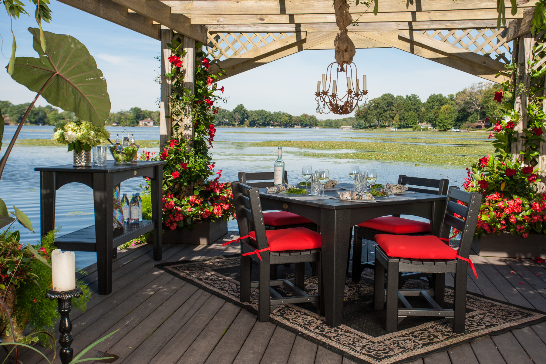 44" Island Dining Table Set in Black