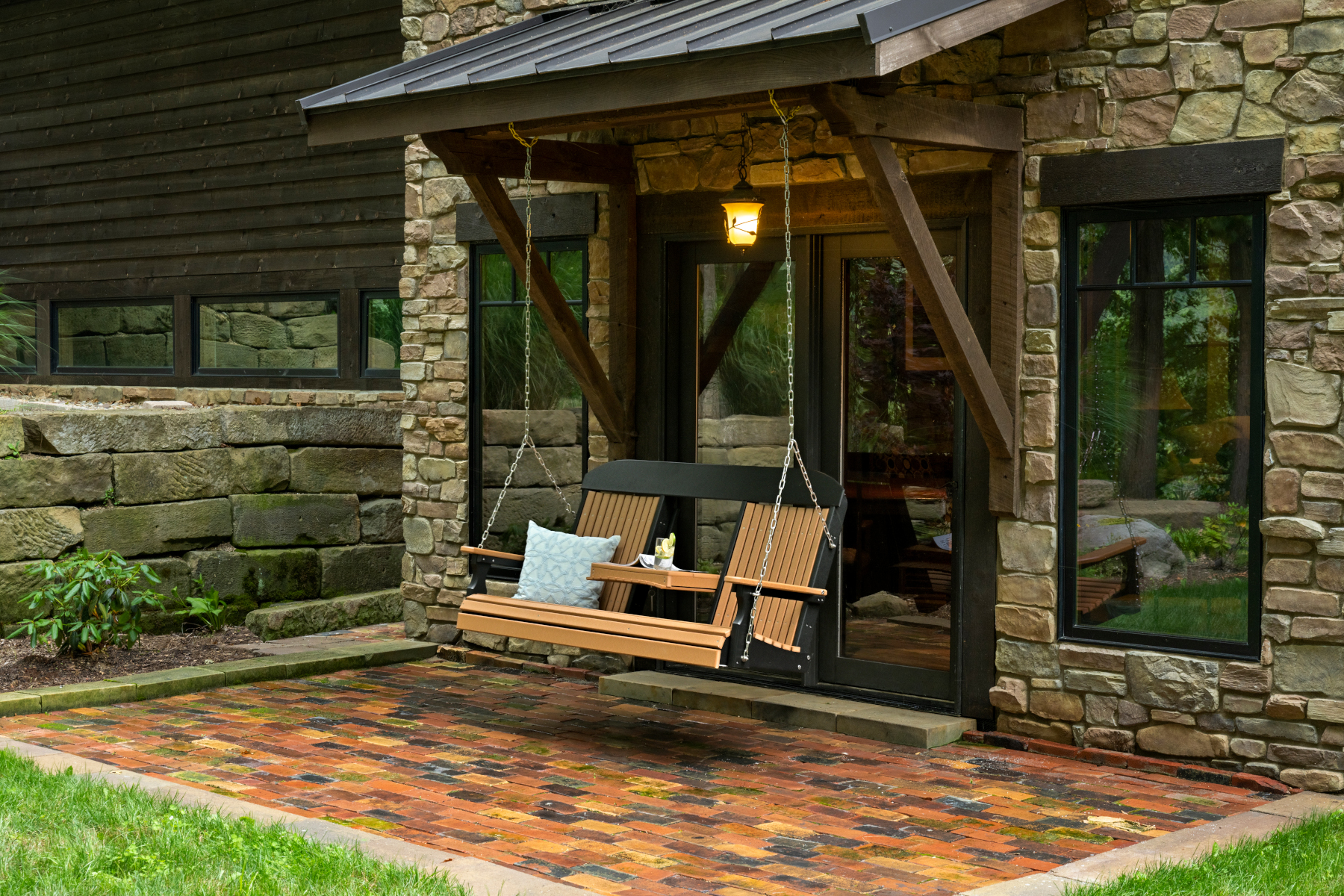 5' Classic Poly Swing in Cedar & Black