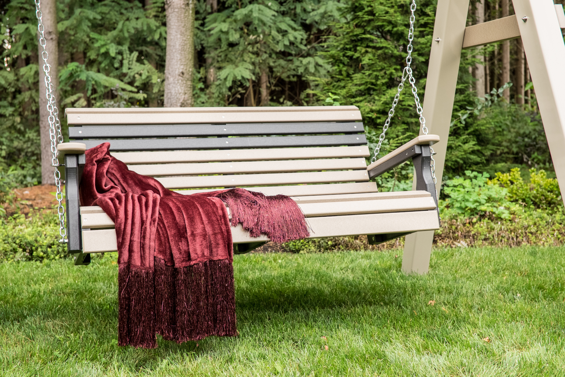 4' Plain Poly Swing in Weatherwood & Black