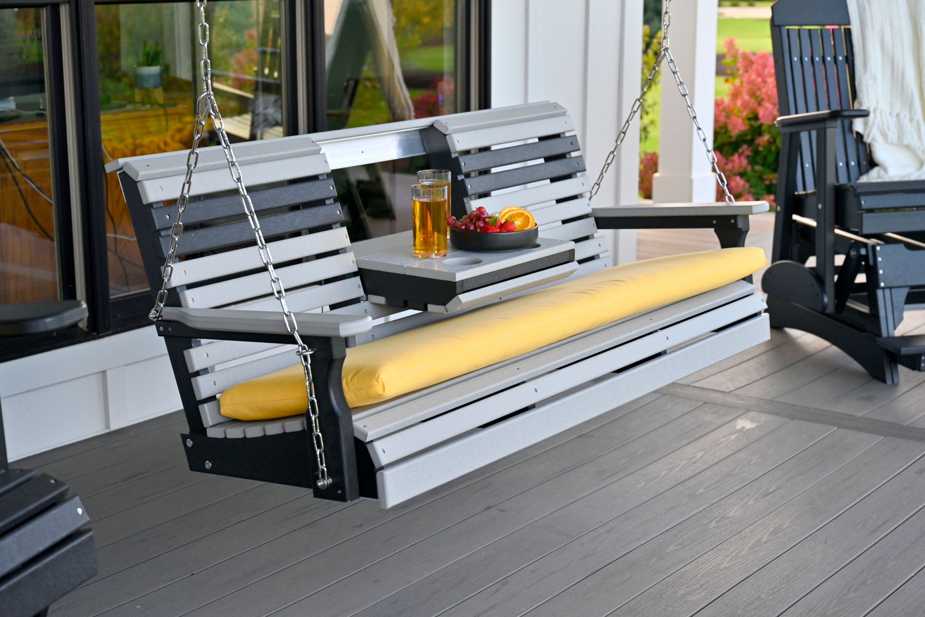 5' Plain Poly Swing in Dove Gray & Black
