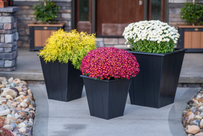 Elite Planters by Luxcraft