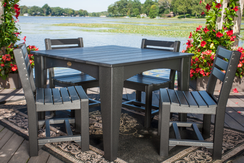 Island Square & Rectangle Dining Tables by Luxcraft