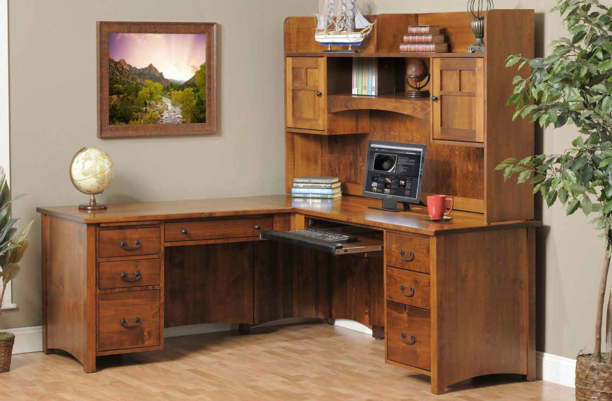 Rivertowne L-Desk and Hutch