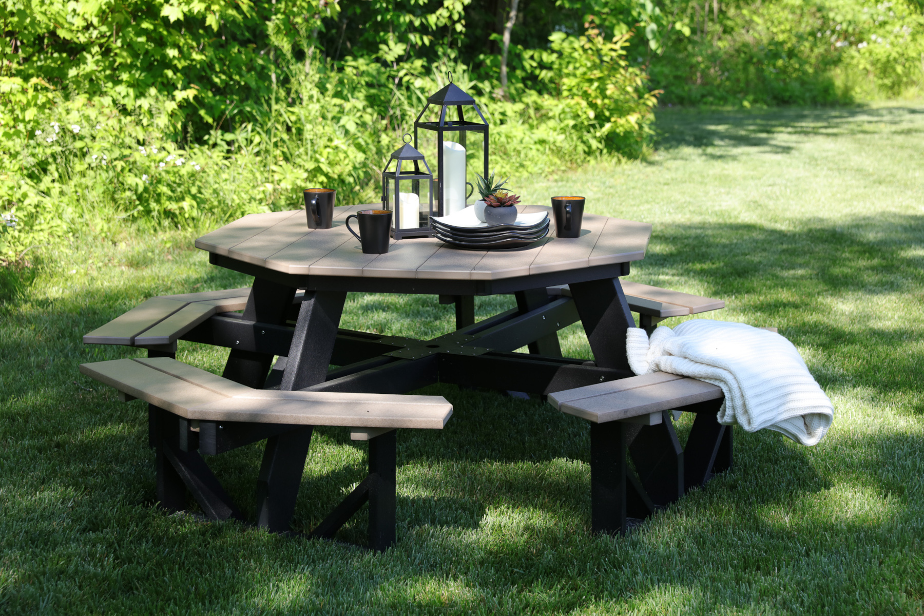Octagon Poly Picnic Table in Weatherwood on Black