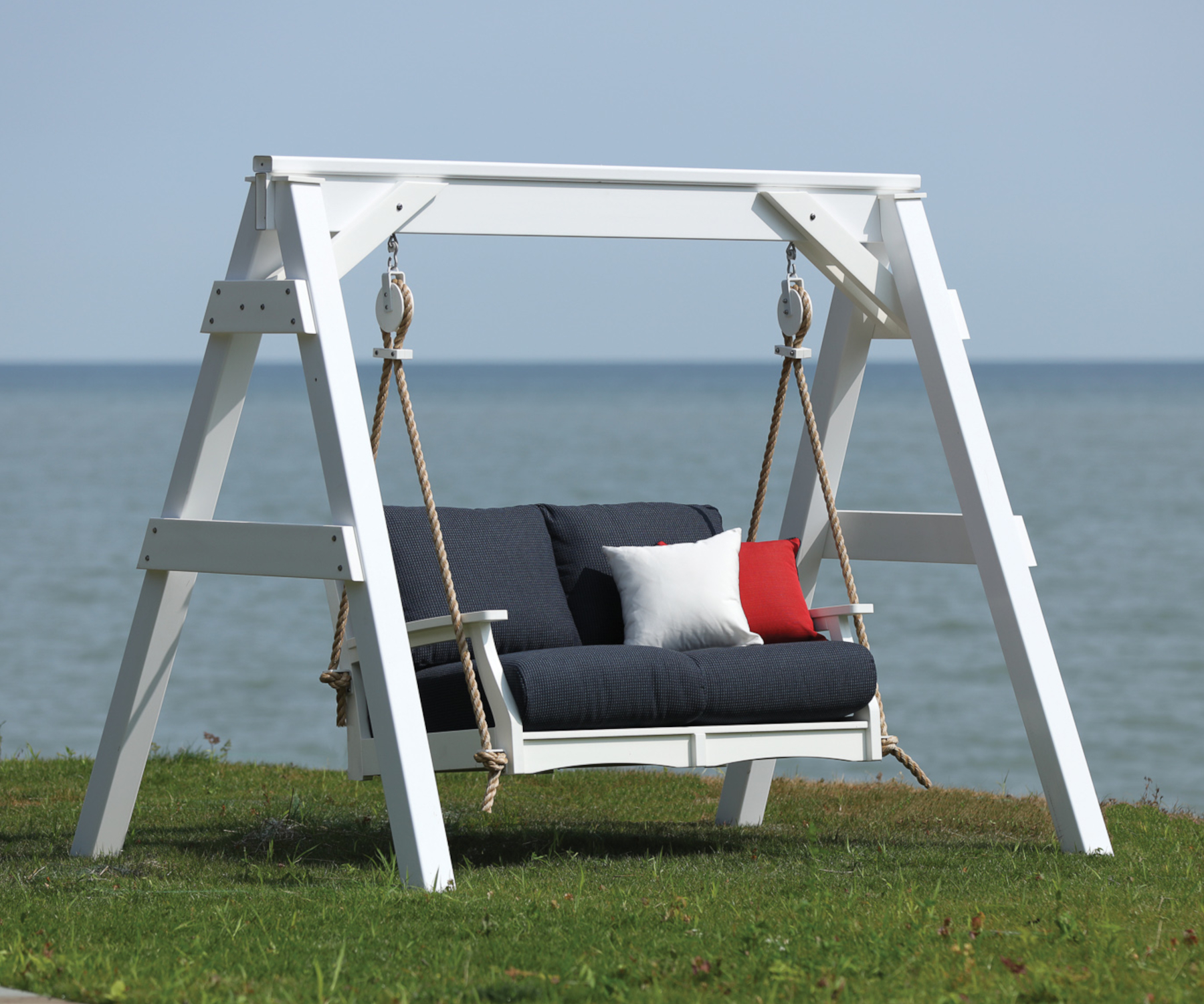 Classic Terrace Loveseat Swing by Berlin Gardens