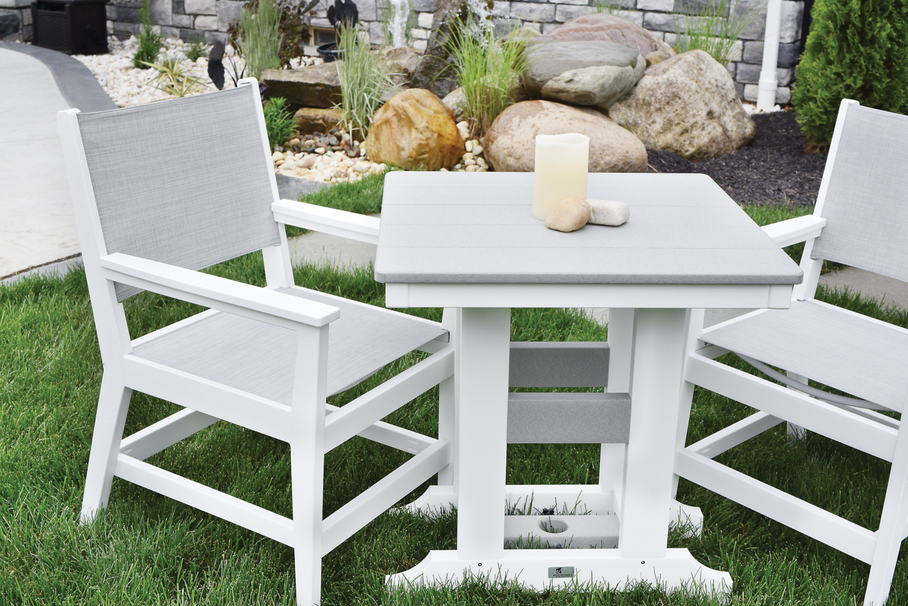 Garden Classic 28" Dining Table by Berlin Gardens