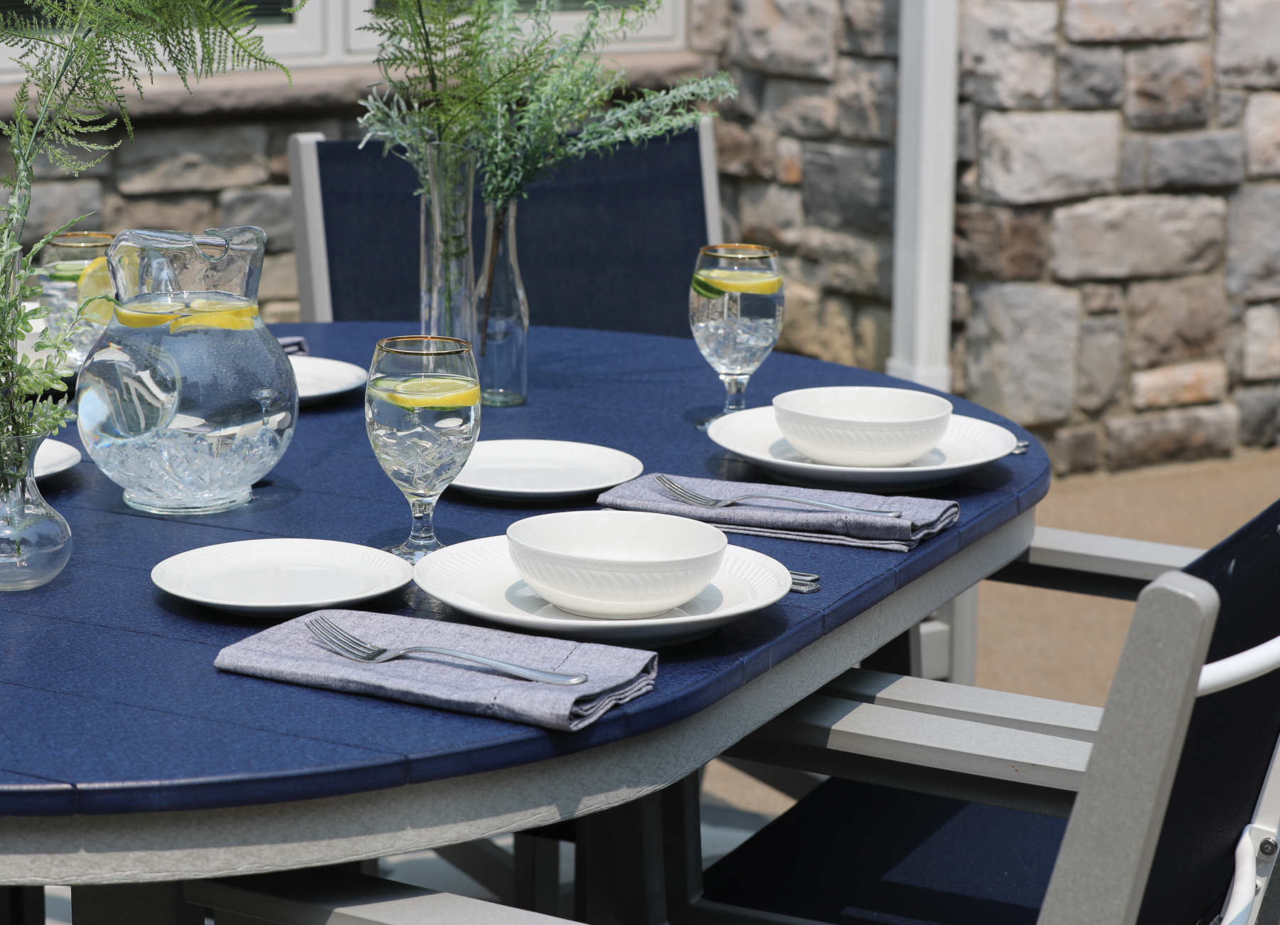 Garden Classics 44" x 64" Oblong Table by Berlin Gardens