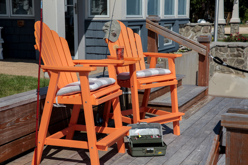 Cozi-Back Bar Chairs with Tete-a-Tete (sold separately)
