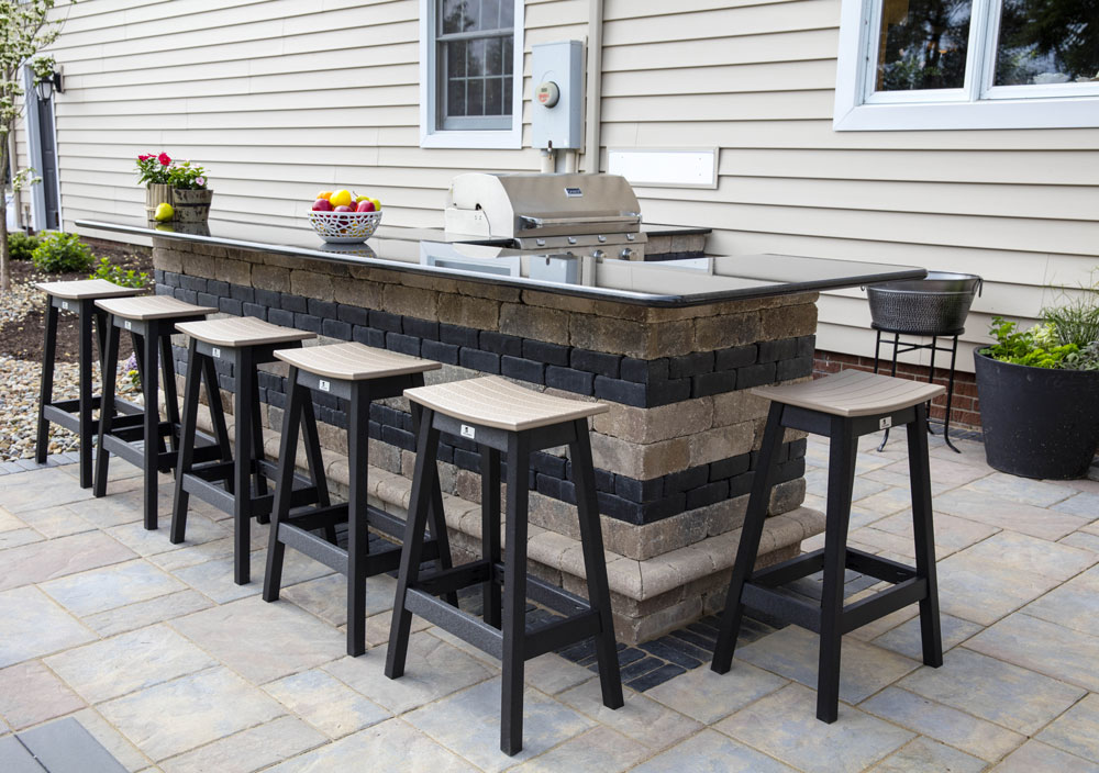 Outdoor Saddle Bar Stools