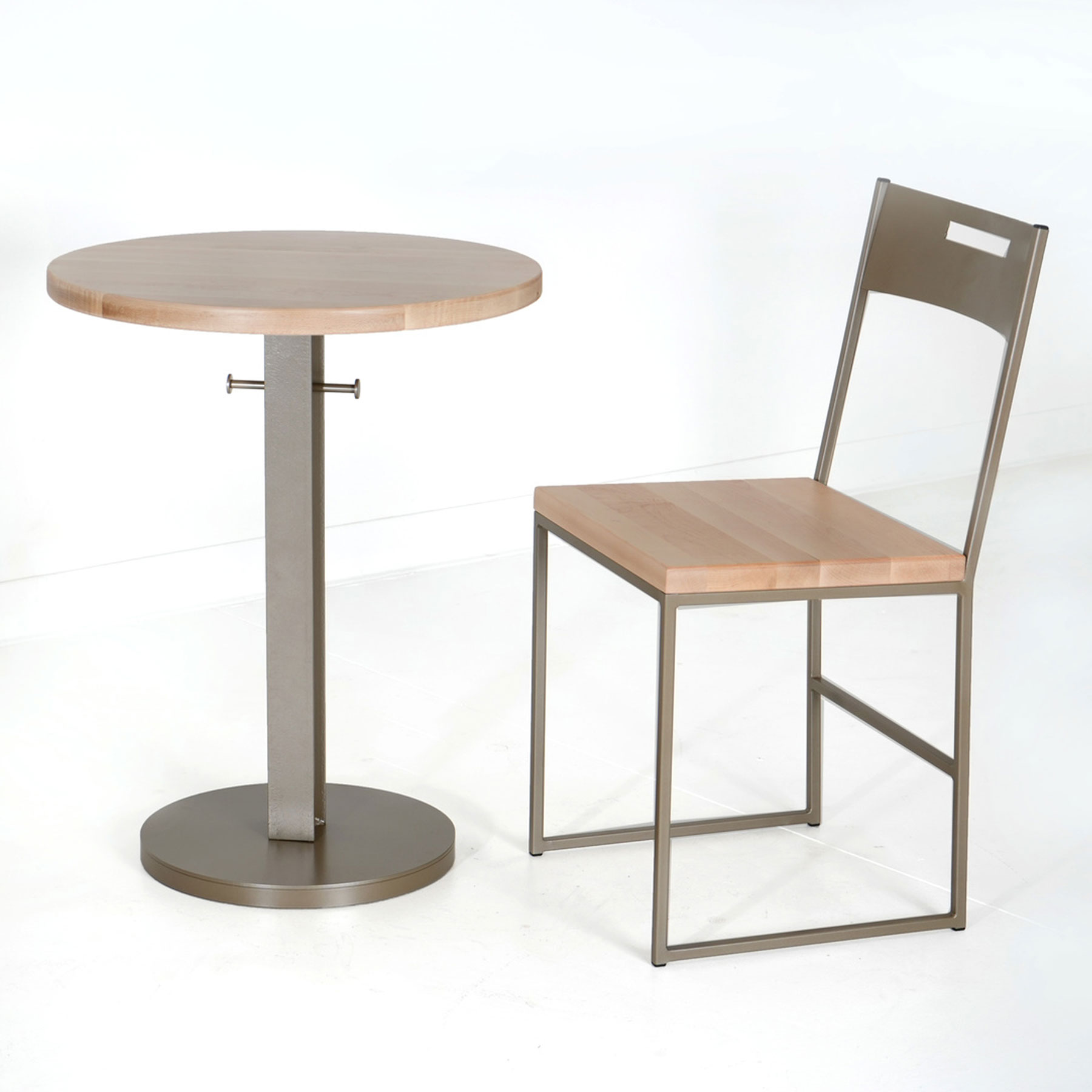 Mazo 30" Round Dining Height Table