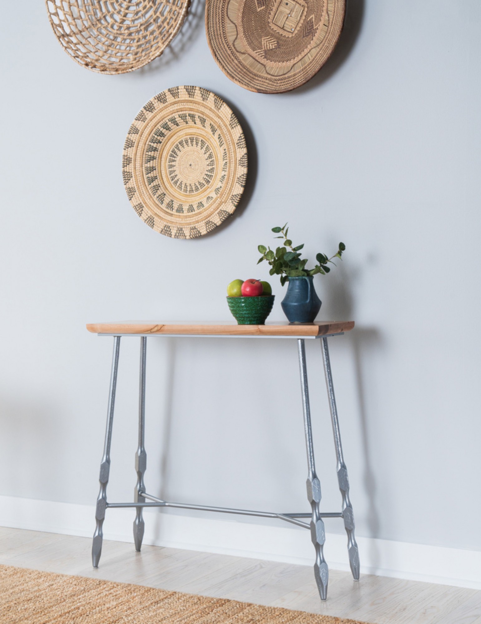 Charleston Forge Windsor 34 inch Console Table