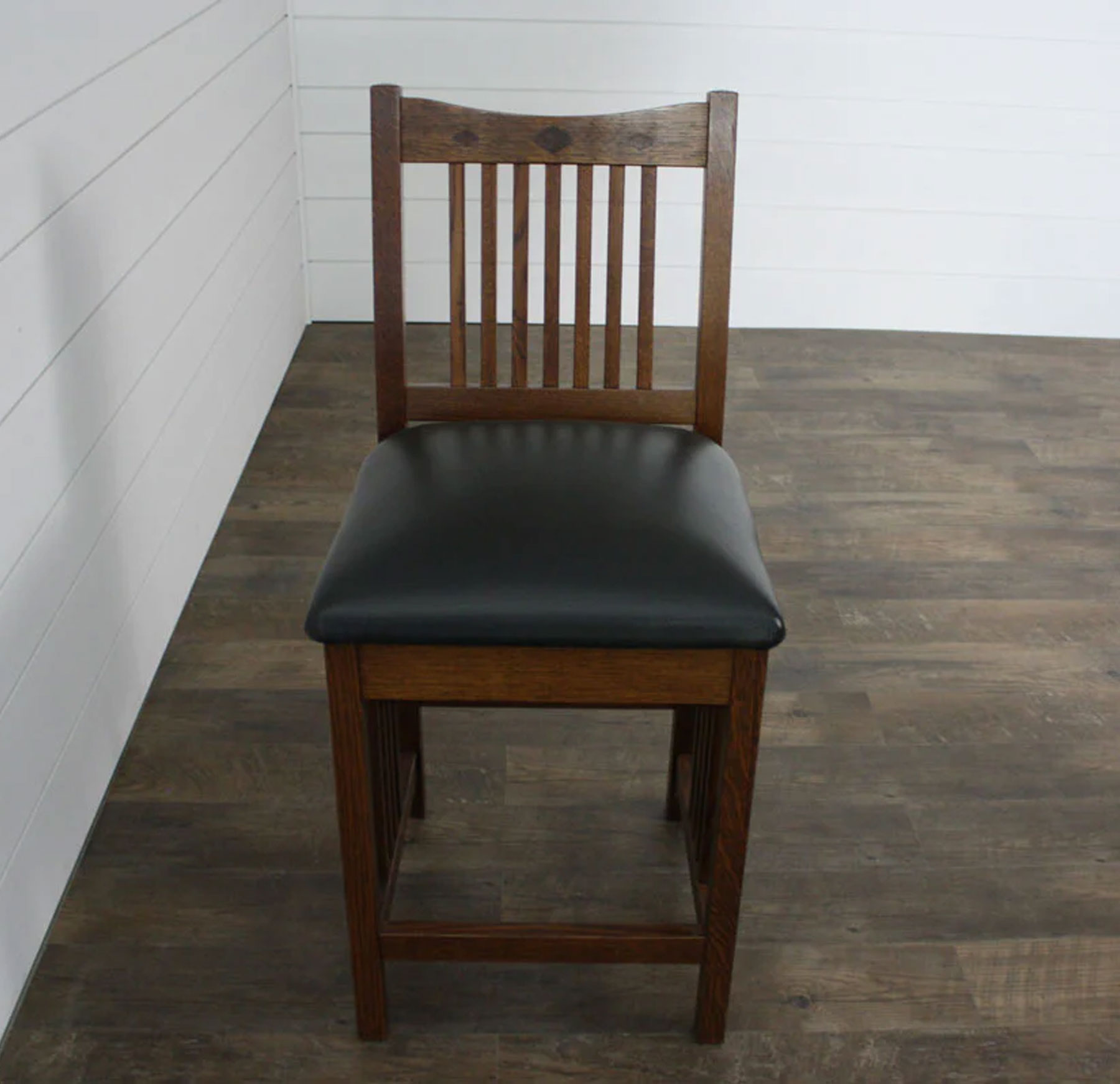 Classic 24 Inch Bar Chair in Rustic Quartersawn White Oak