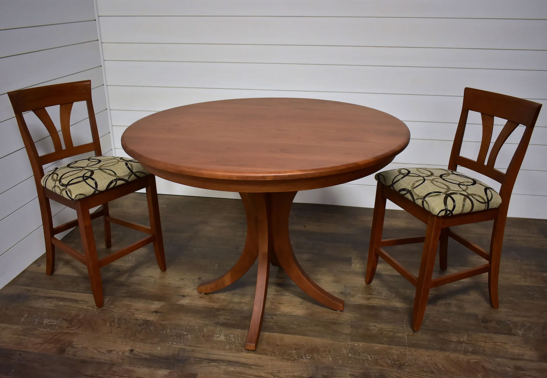 Hudson Pub Table and Glenwood Bar Chairs in Cherry