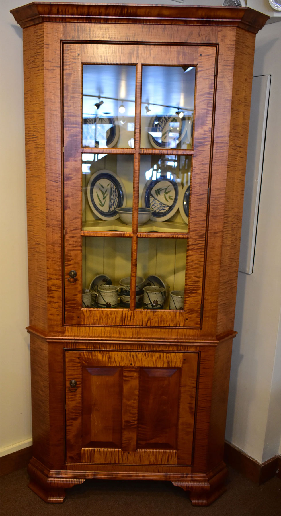 Treharn Alexandria Corner Hutch