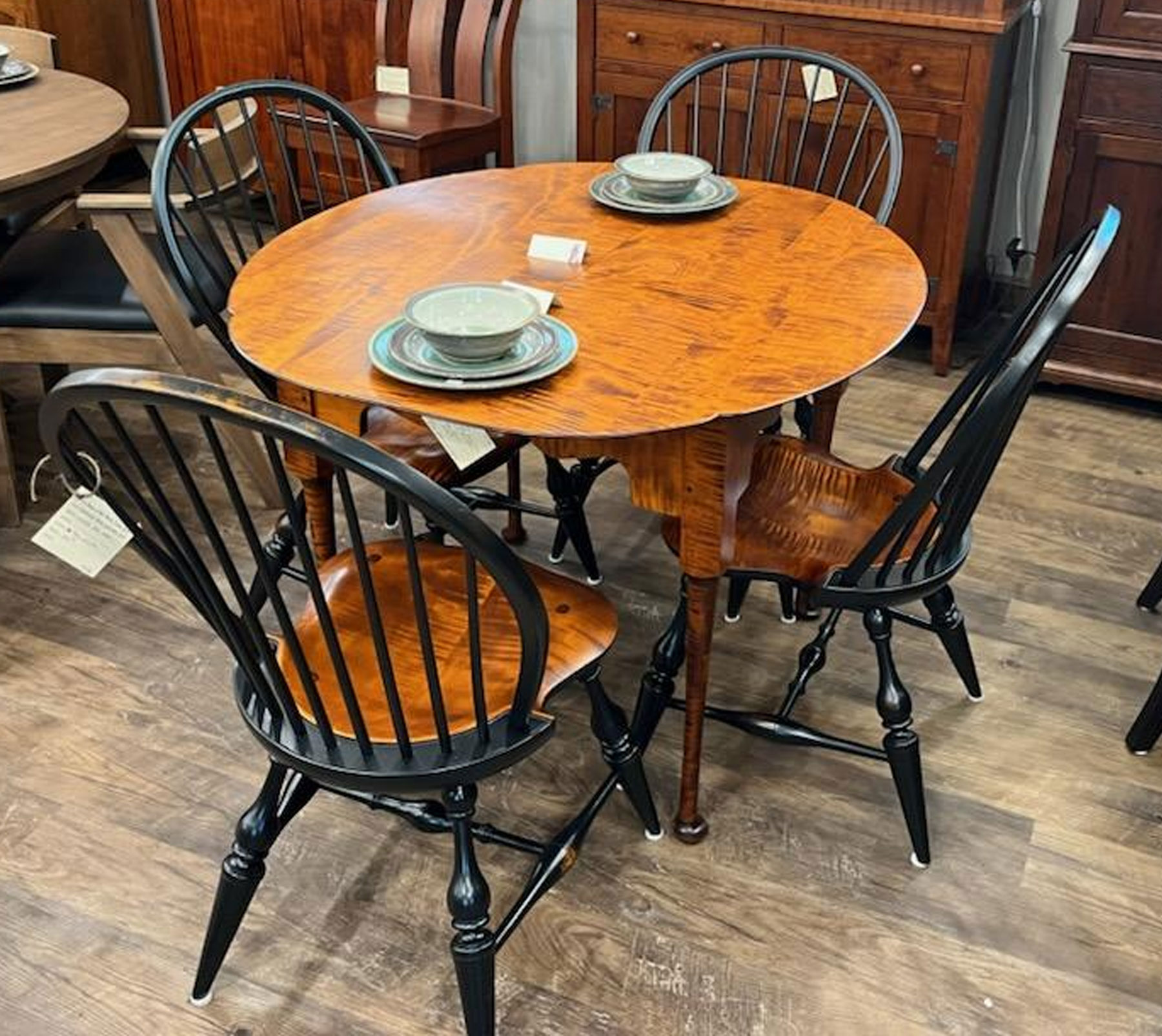 Treharn Springfield Dining Table with (4) Windsor Side Chairs