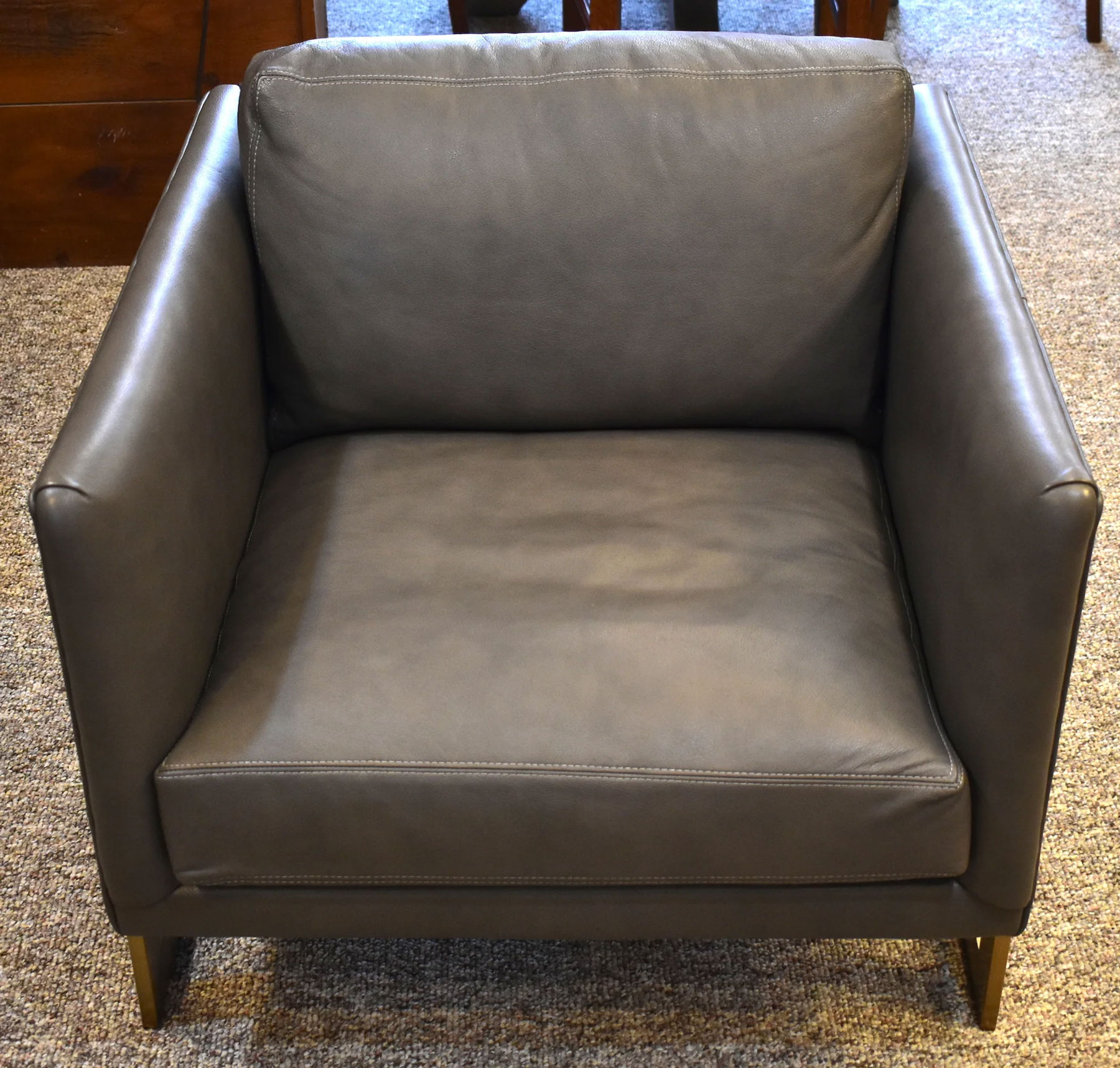 989-103  Design Classic Lounge Chair by Thayer Coggin in 1862-20 Leather
