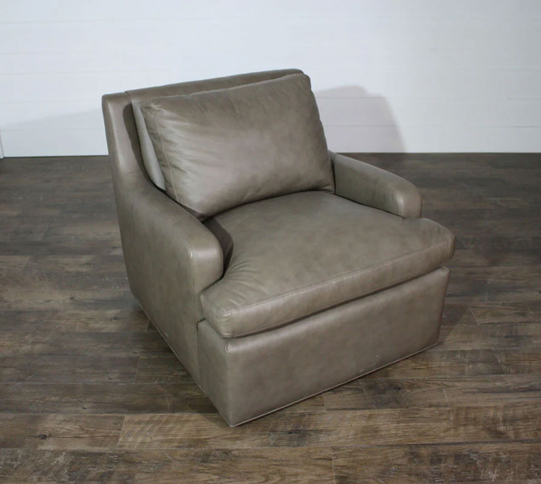 Our House M577-S Swivel Chair in Sable Leather