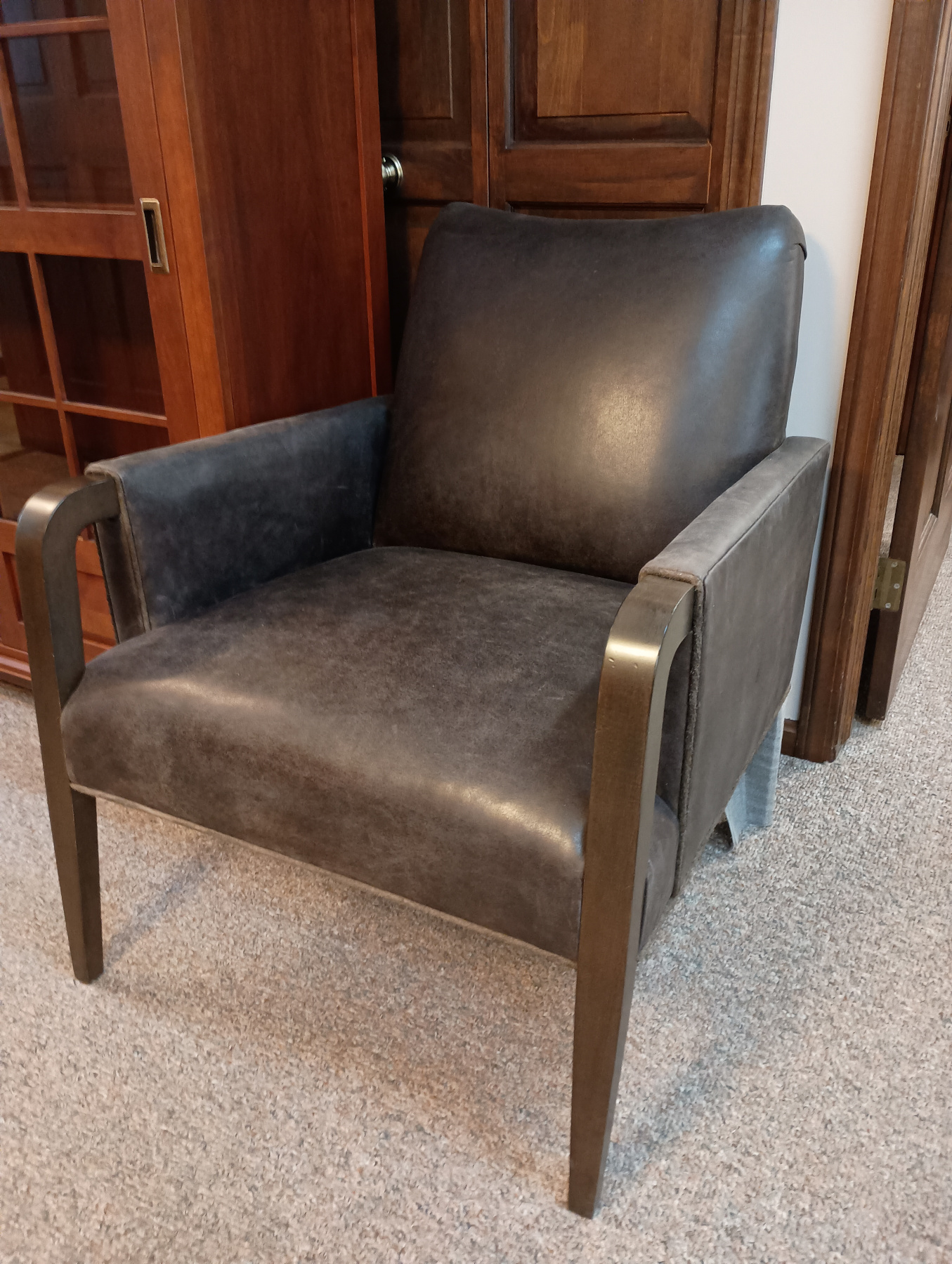 Wesley Hall PL549 Tusk Chair in Crockett Chimney Leather