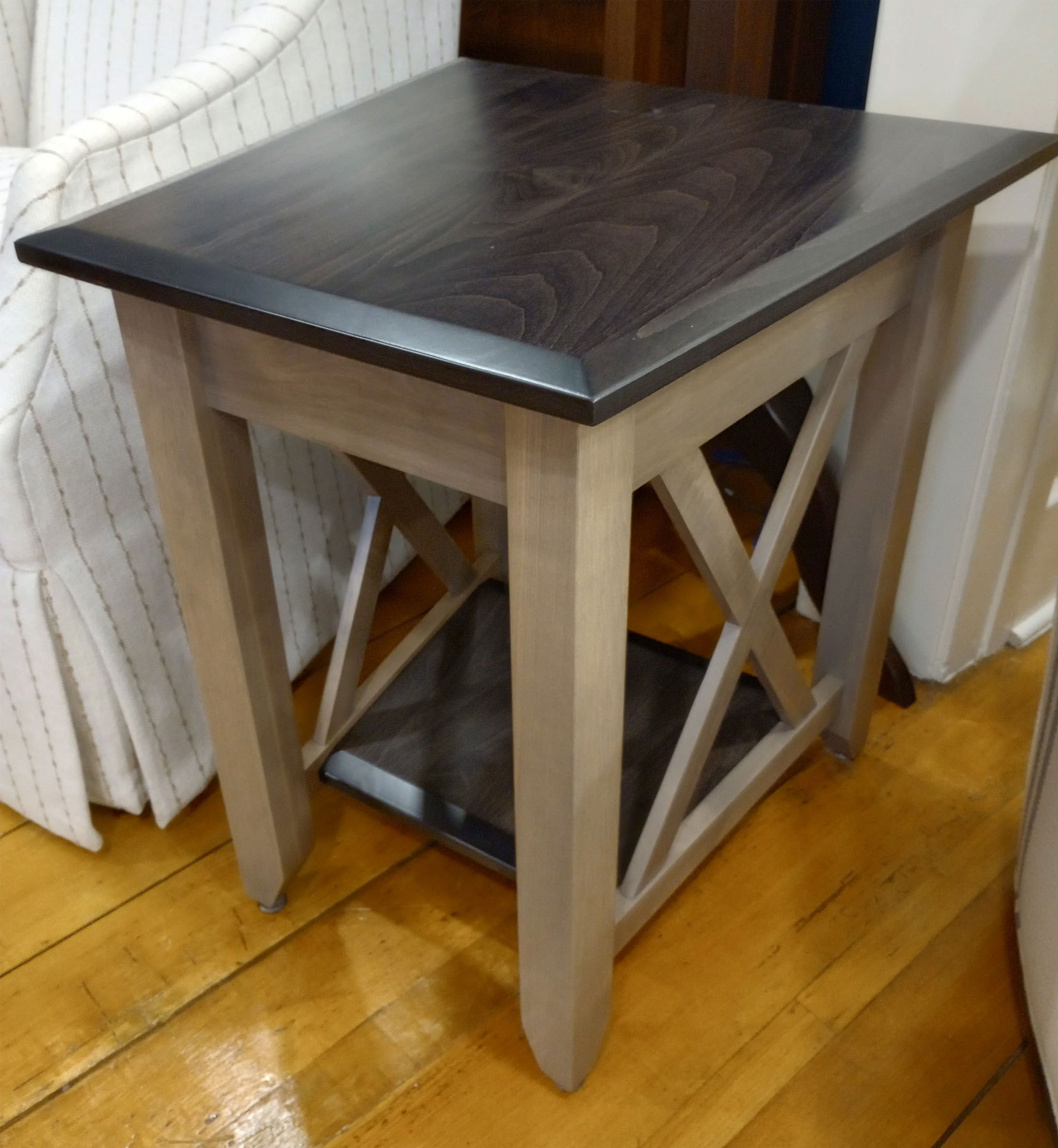 Portland Wedge End Table in Brown Maple