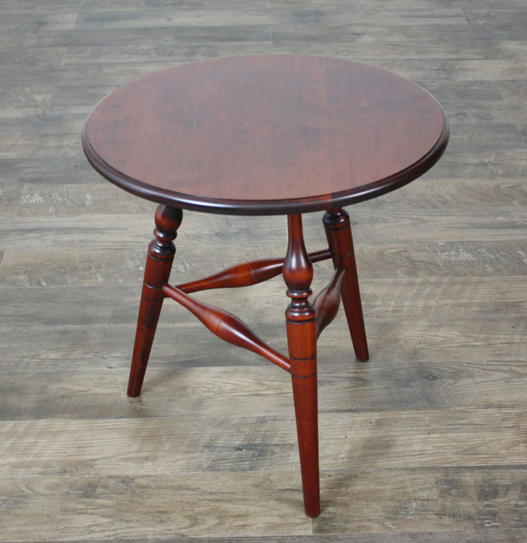 Treharn Windsor Small End Table in Cherry