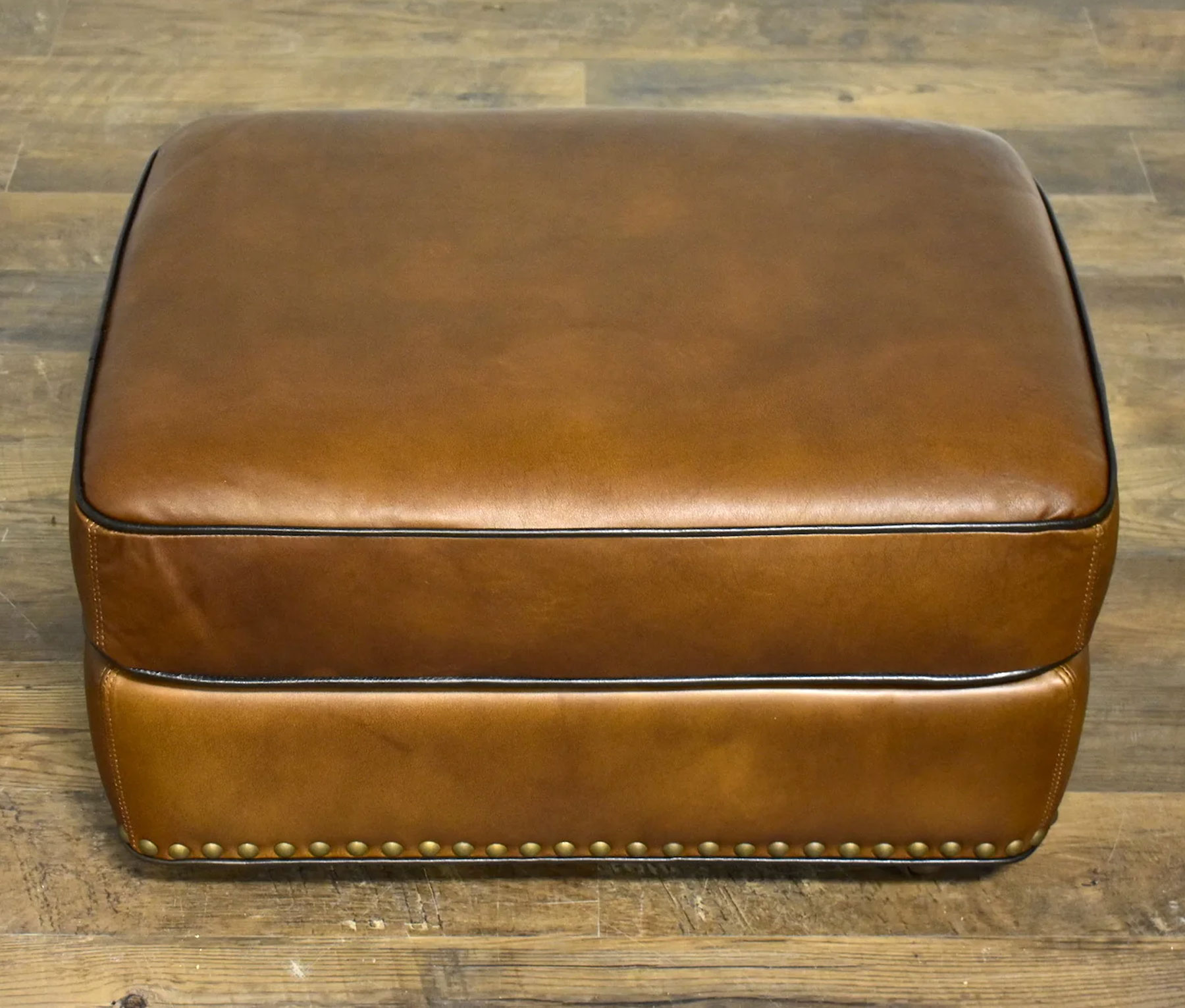Leathercraft 416C Punch Tavern Ottoman with Casters in Leather