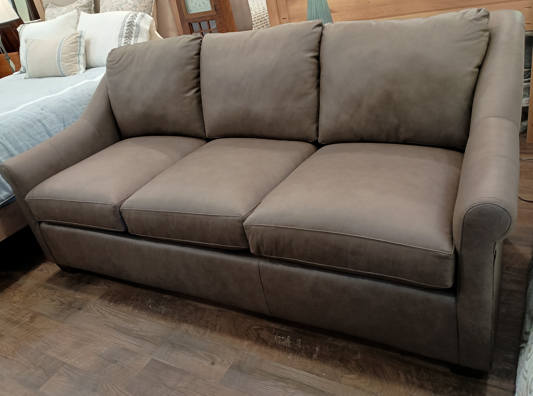 McKinley Leather 4334 Tomason Sofa in Renaldi Flint Rock Leather