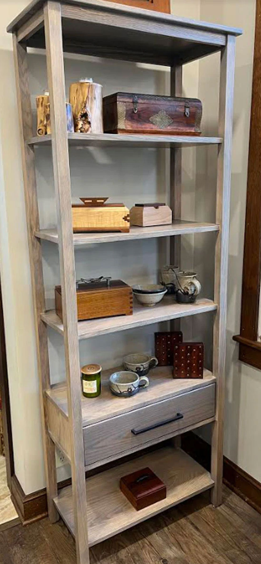 Urban Open Front Bookshelf in Red Oak