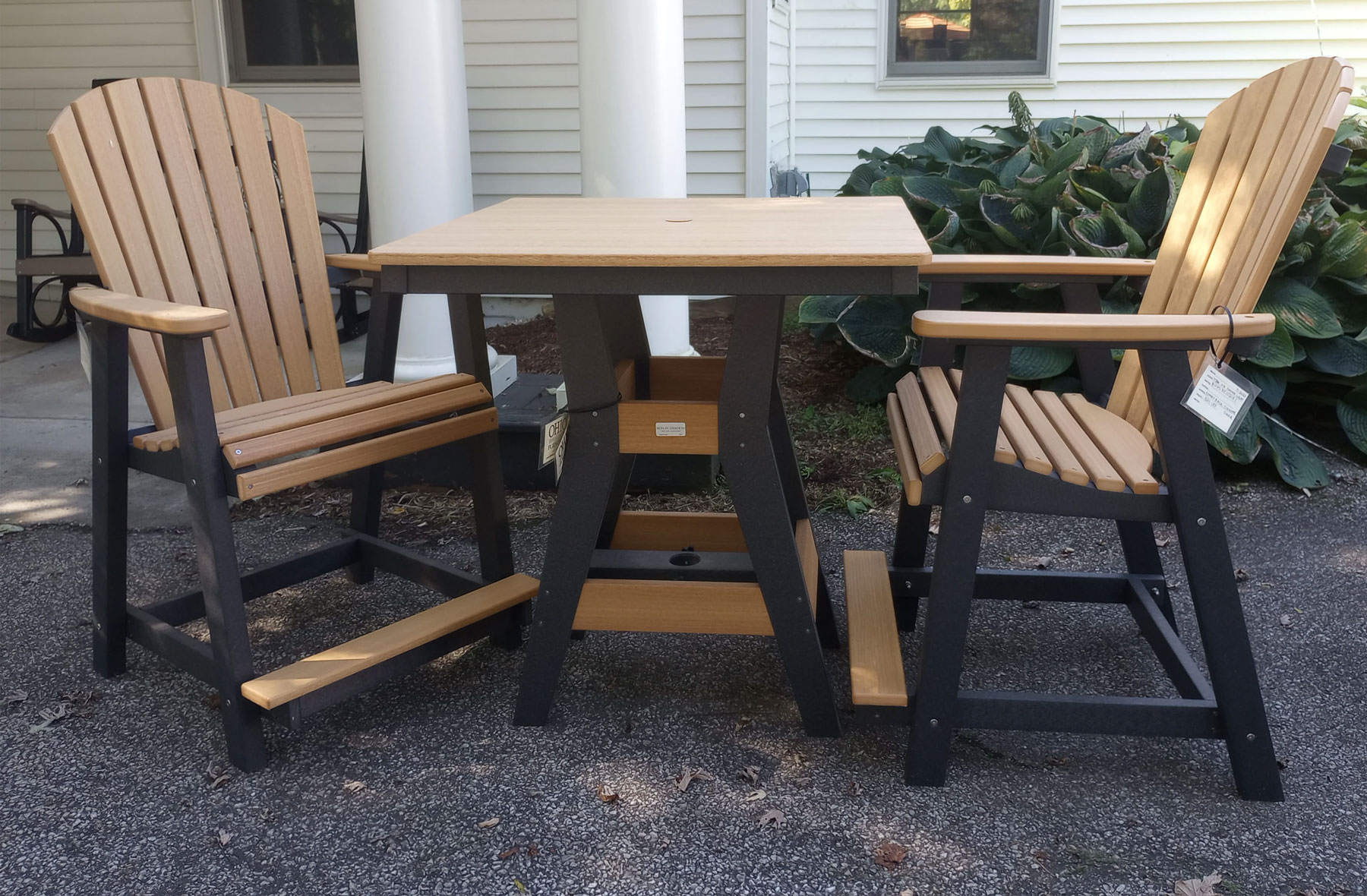 Harbor 33 inch Counter Height Table with (2) Comfo-Back Counter Chairs