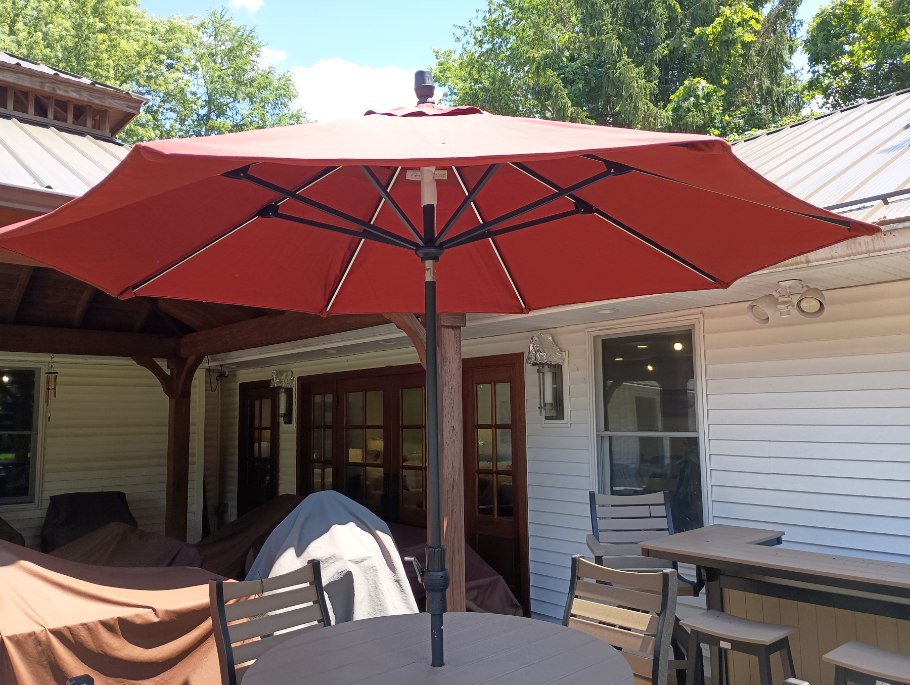 9' Market Umbrella - Bar Height with Tilt & Crank in Auburn