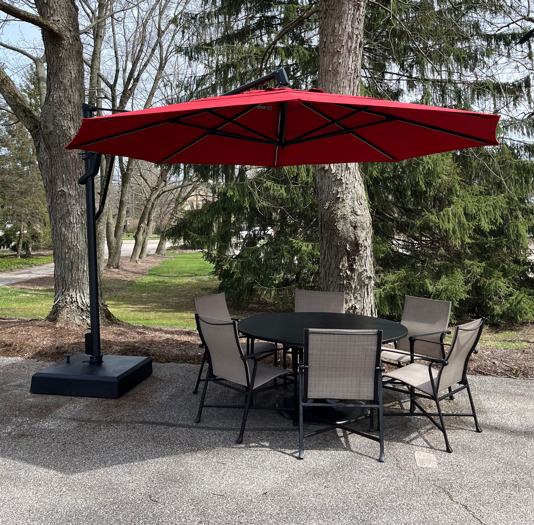 13 Foot Starlight Cantilever Umbrella in Red Fabric