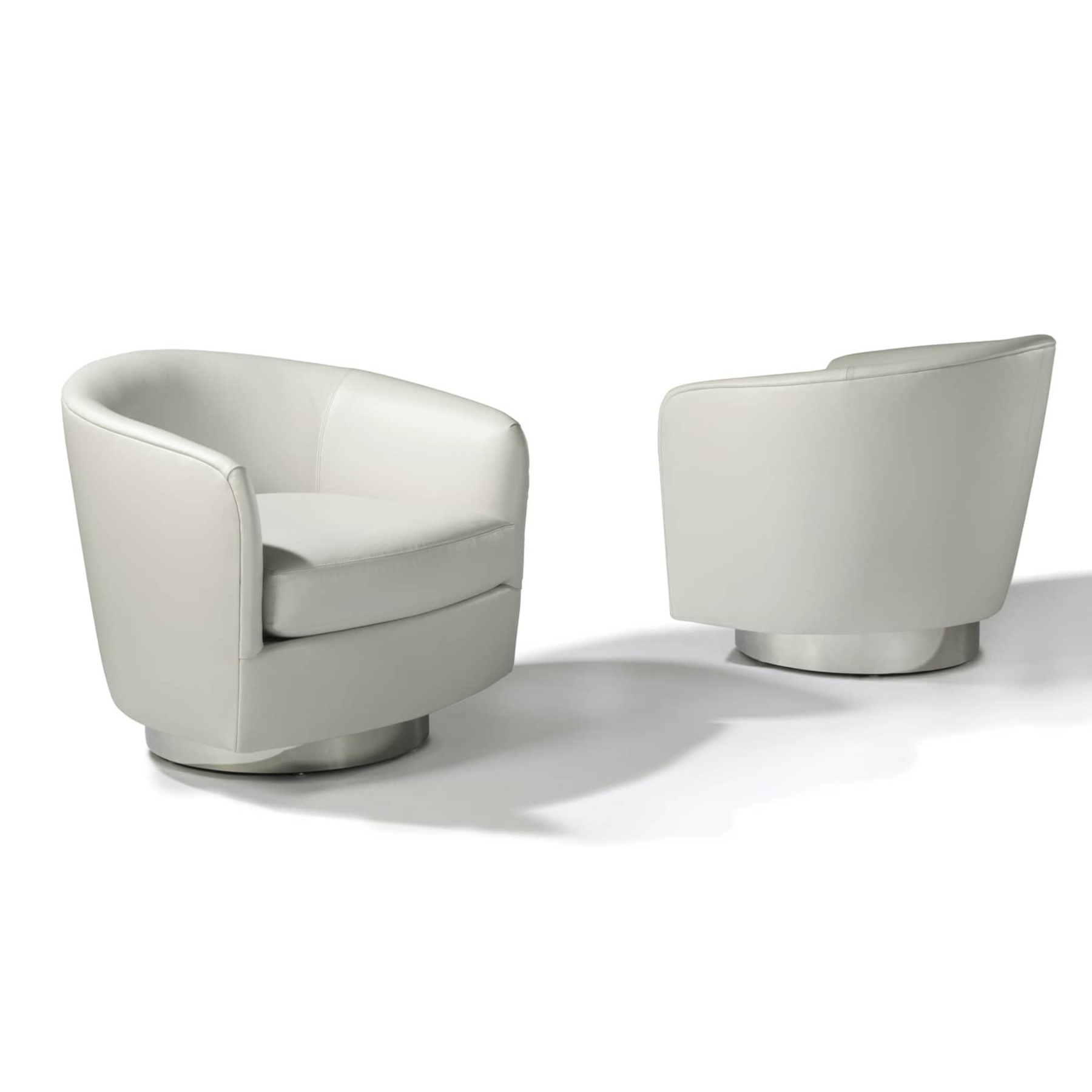 1453-113 Papa Roxy Swivel-Tilt Tub Chair by Thayer Coggin